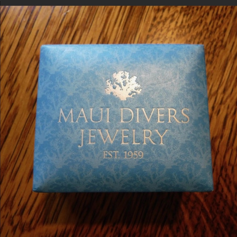 Maui Divers Pink Pearl Button Earrings - Picture 2 of 2